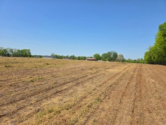 Land in Columbia, Tennessee, United States 5 - 17750427
