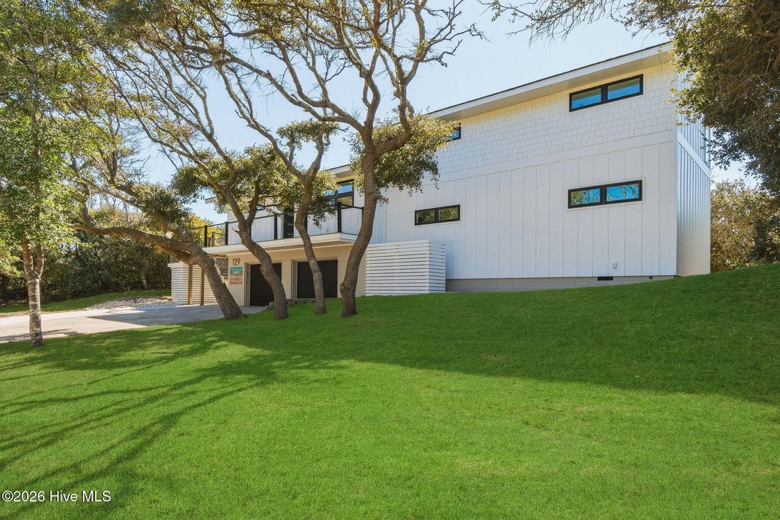 House in Pine Knoll Shores, North Carolina, United States 4 - 17744068