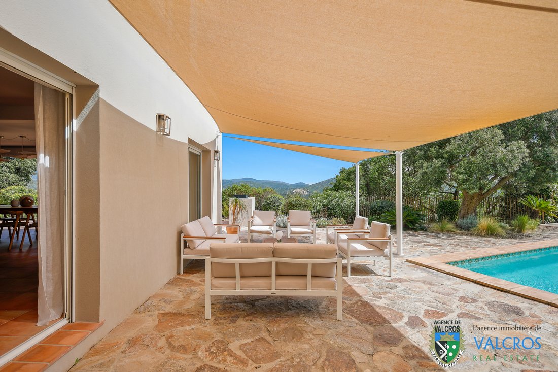 Villa in La Londe-les-Maures, Provence-Alpes-Côte d'Azur, France 3 - 16816108
