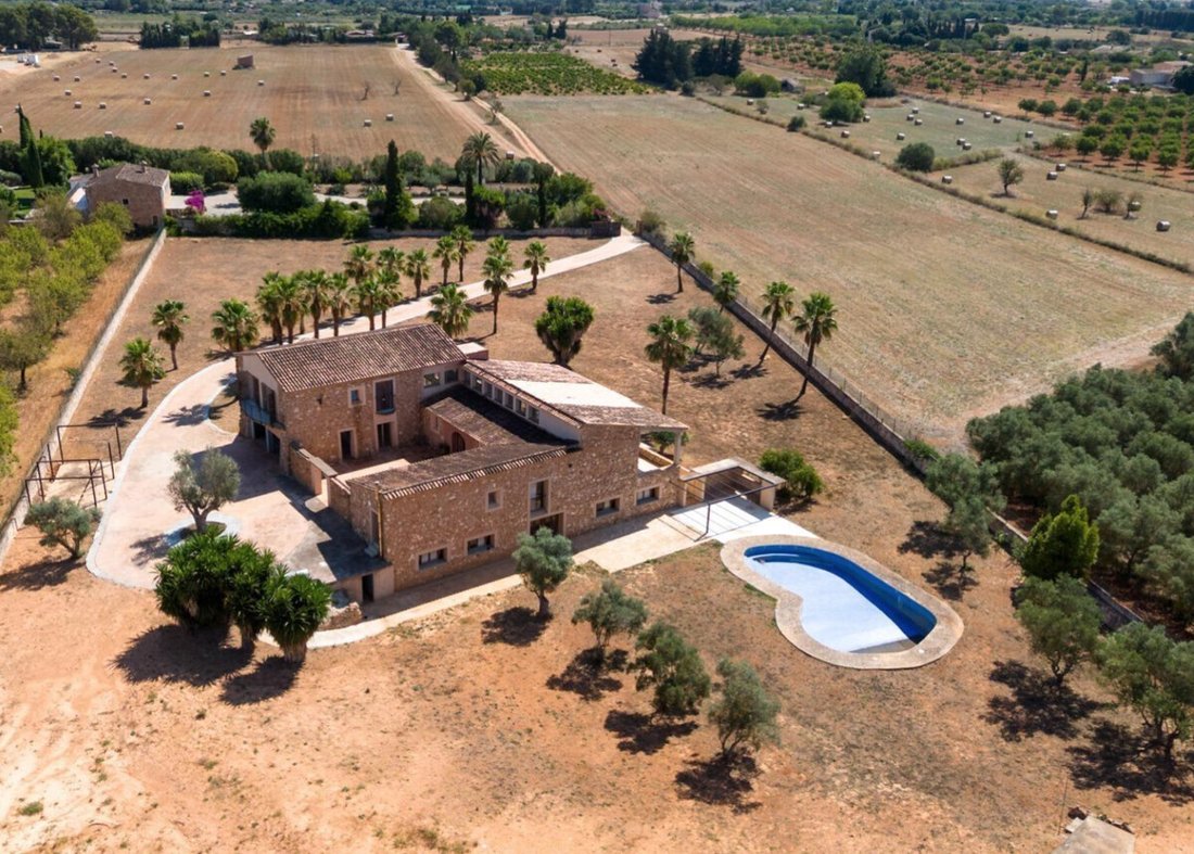 Estate in Binissalem, Balearic Islands, Spain 1 - 17747518