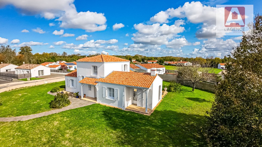 Villa in Commequiers, Pays de la Loire, France 2 - 17745531
