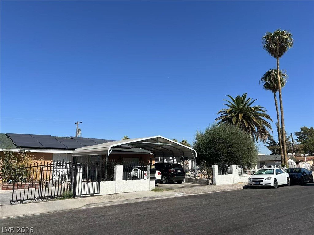 House in Las Vegas, Nevada, United States 1 - 17746956