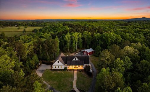 House in Calhoun, Georgia, United States 1