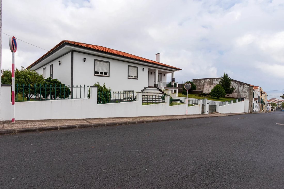 Villa in Vila Franca do Campo (Sao Pedro), Azores, Portugal 3 - 14642824