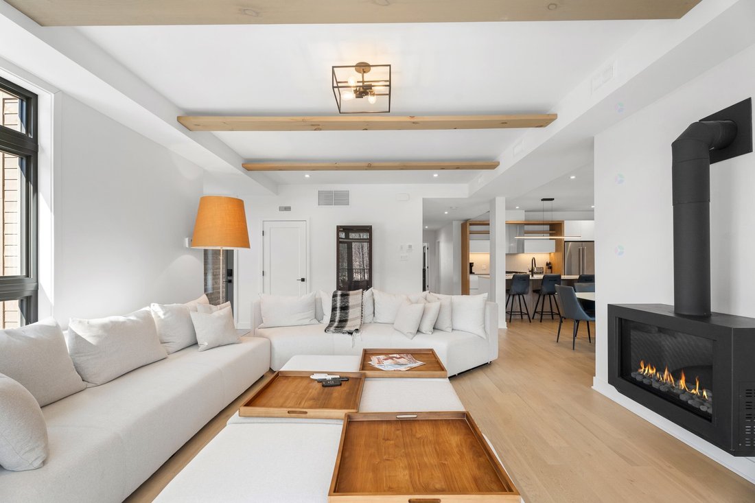 Condo in Mont-Tremblant, Quebec, Canada 5 - 17749961