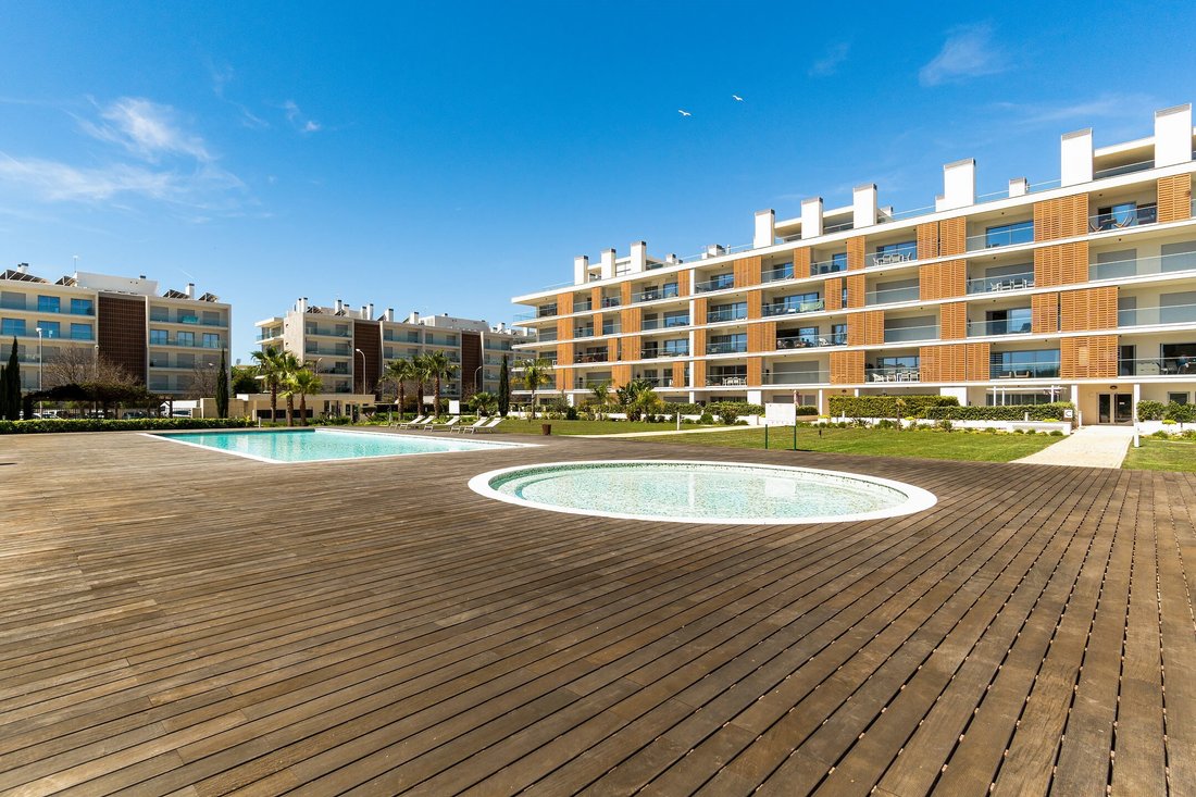 Apartment in Olhos de Agua, Algarve, Portugal 1 - 17745469