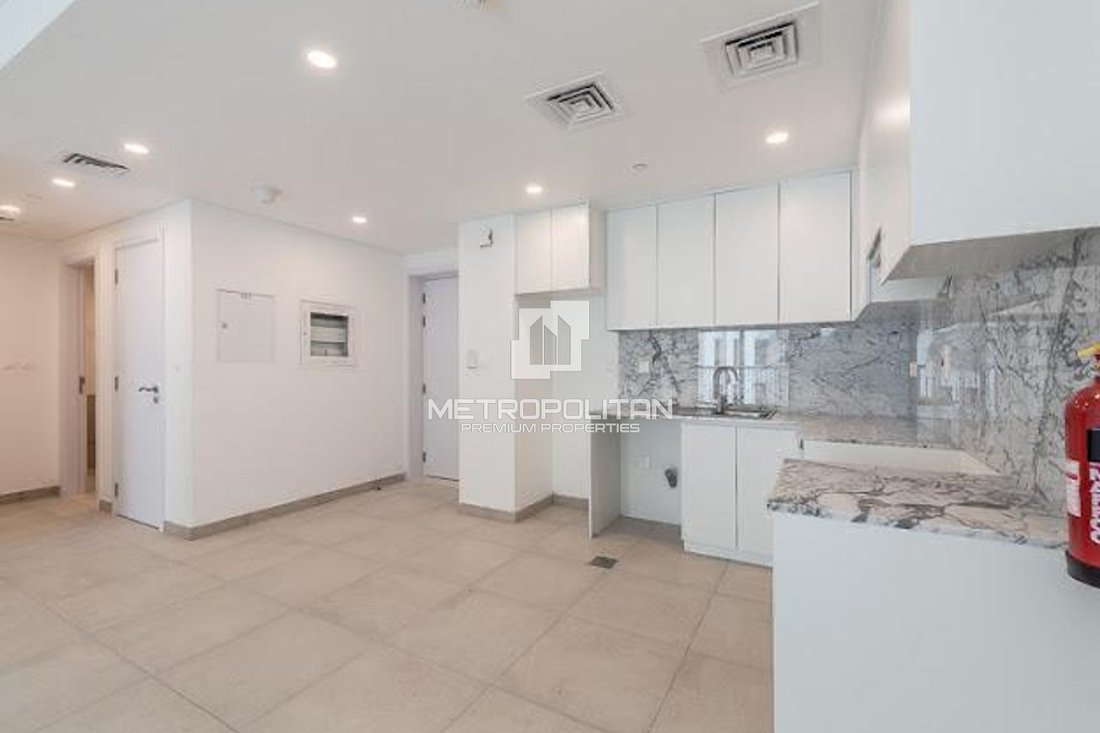 Apartment in Umm Suqeim, Dubai, United Arab Emirates 4 - 17745421