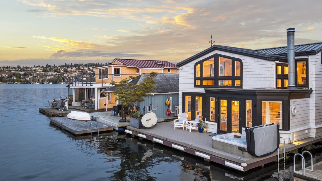 House in Seattle, Washington, United States 1 - 17736186