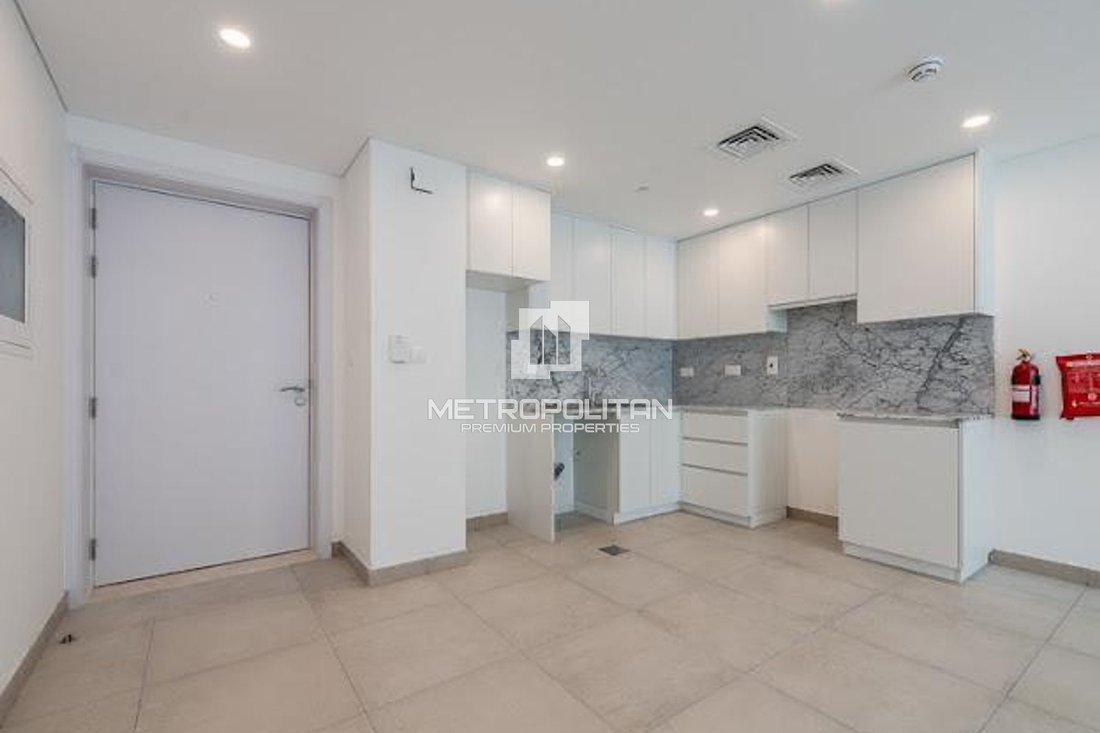 Apartment in Umm Suqeim, Dubai, United Arab Emirates 1 - 17745421