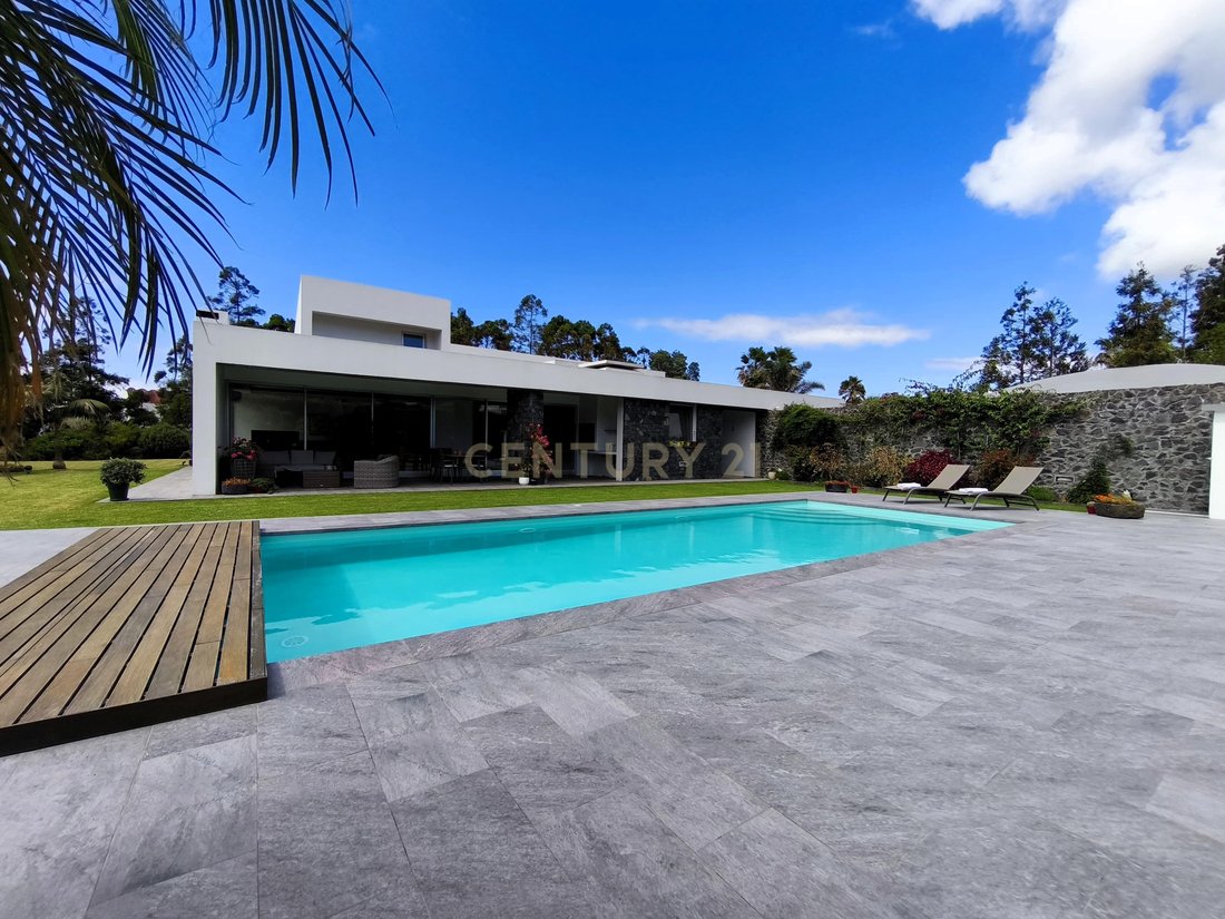 Villa in Rabo de Peixe, Azores, Portugal 1 - 16039945