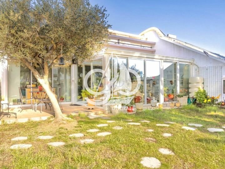 Apartment in Le Grau-du-Roi, Occitania, France 1 - 17011534