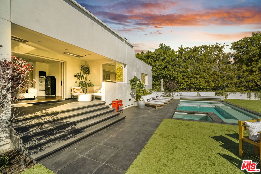 House in Los Angeles, California, United States 4 - 17745053