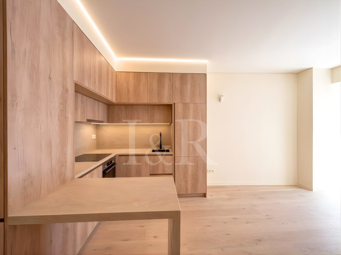 Apartment in Misericordia, Lisbon, Portugal 3 - 15491088