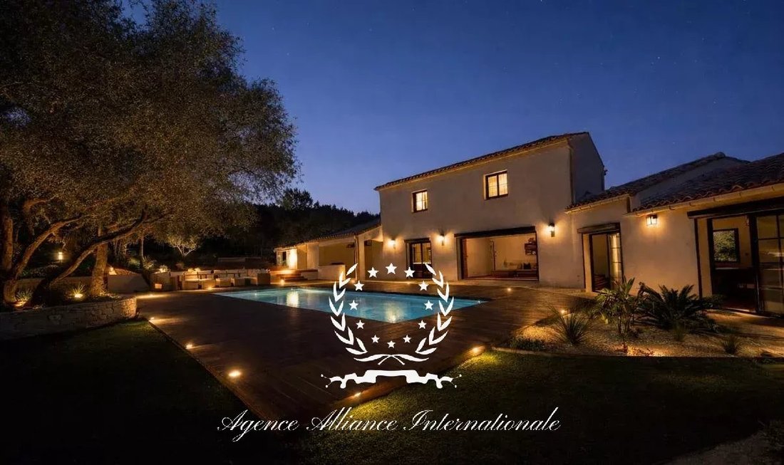 Apartment in Sud, Le Luc, France 3 - 17743657