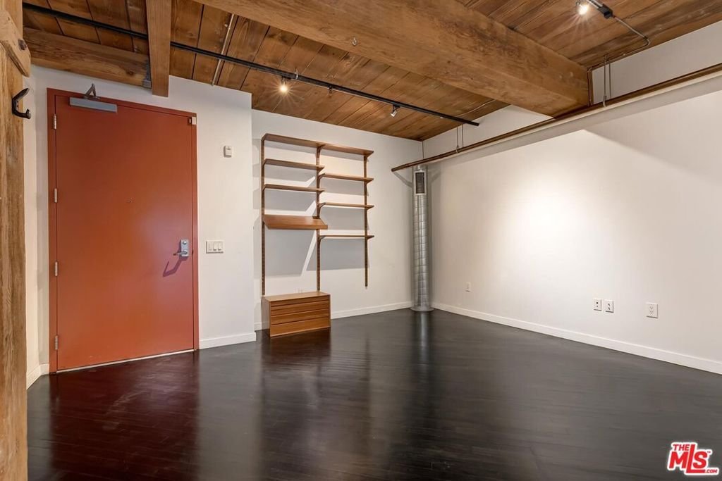 Condo in Los Angeles, California, United States 4 - 17747094