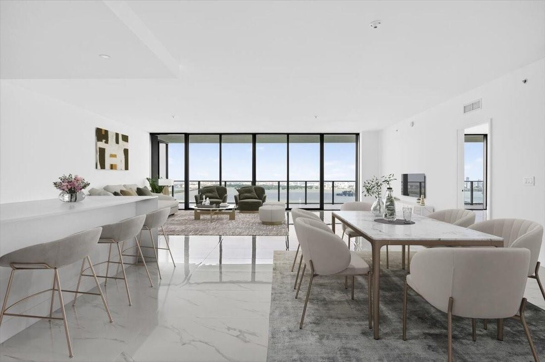 Condo in Miami, Florida, United States 1 - 17744991