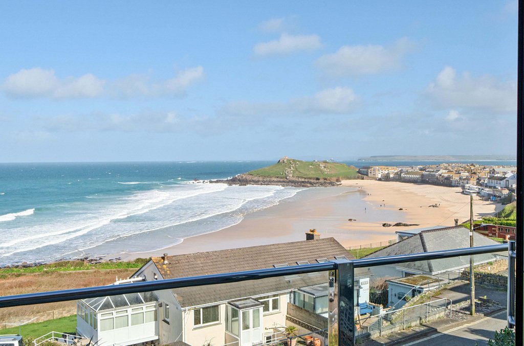 House in St. Ives, England 2 - 17712106