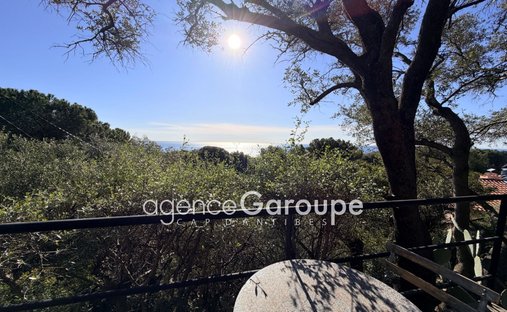 Villa in Antibes, Provence-Alpes-Côte d'Azur, France 1