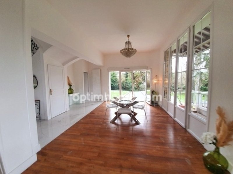 Villa in Centre Montmorency, Montmorency, France 3 - 17749982