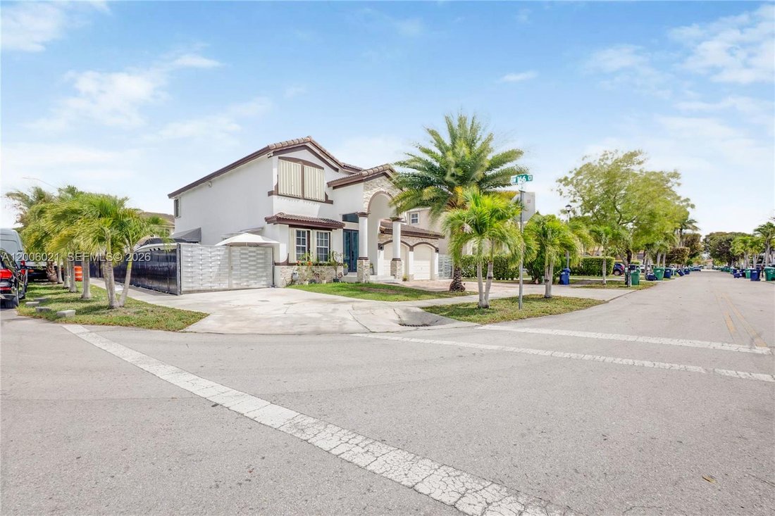 House in Miami, Florida, United States 3 - 17743007