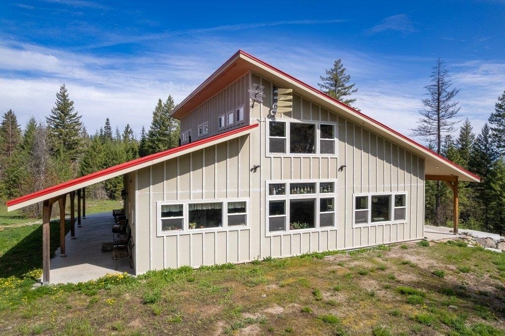 House in Valley, Washington, United States 2 - 17747273
