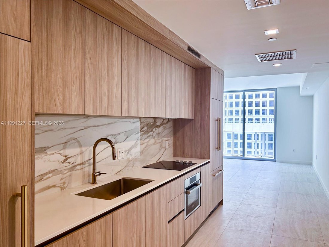 Condo in Miami, Florida, United States 3 - 17523807