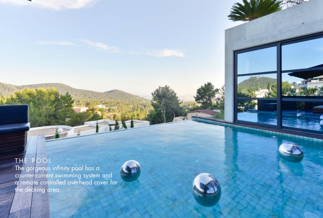 Villa in Santa Eularia des Riu, Balearic Islands, Spain 1 - 17747226