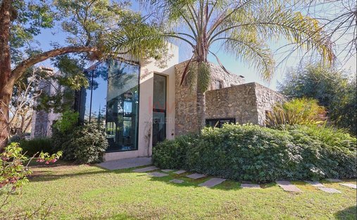 House in La Tahona, Canelones Department, Uruguay 1