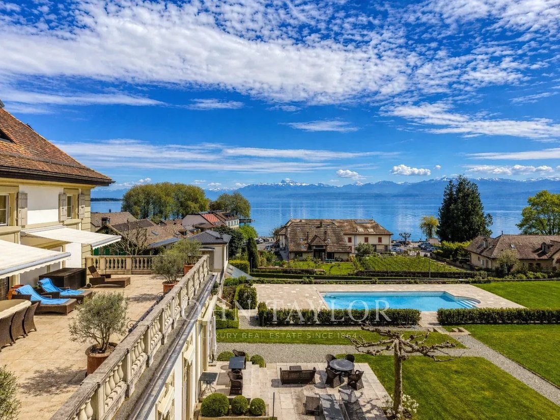 Apartment in Rolle, Vaud, Switzerland 1 - 17745399