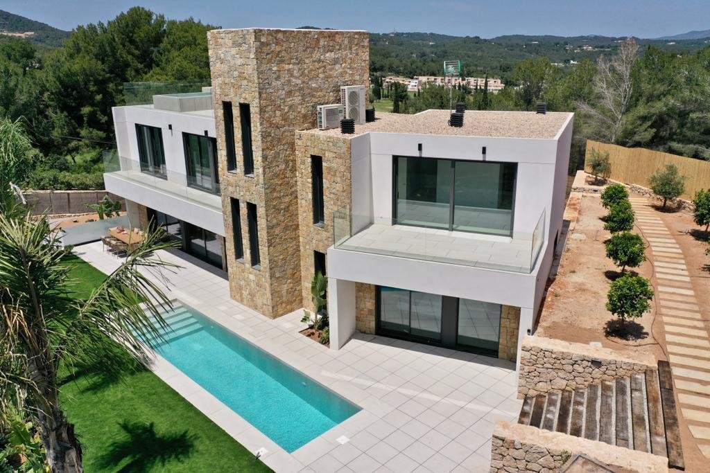 Villa in Roca Llisa, Santa Eularia des Riu, Balearic Islands 1 - 17747198