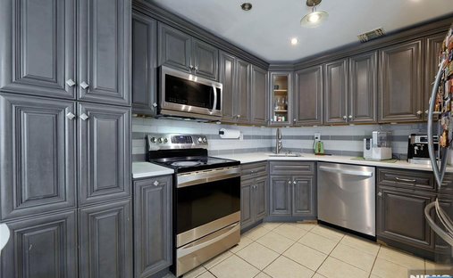 Condo in Englewood, New Jersey, United States 1