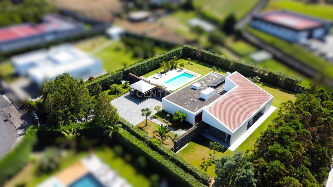 Villa in Rabo de Peixe, Azores, Portugal 2 - 16039945