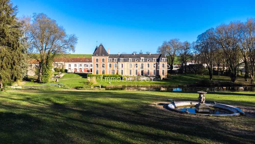 Castello a Seraincourt, Isola di Francia, Francia 2 - 17749291