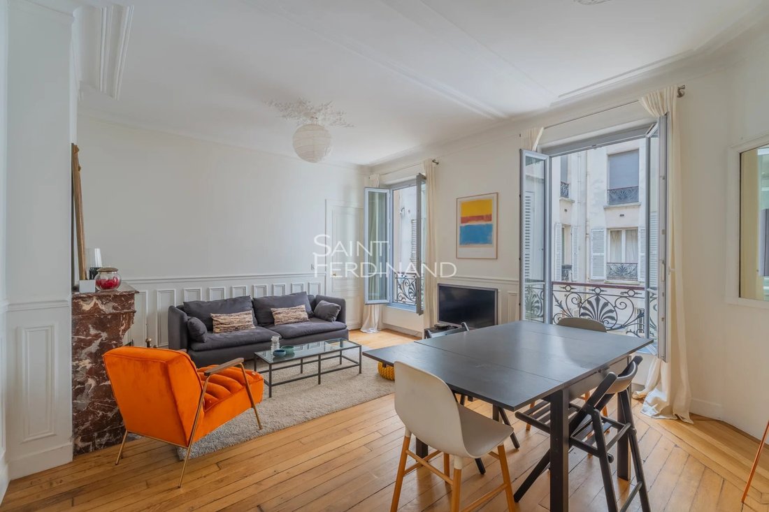 Apartment in Batignolles-Cardinet, Paris 17e Arrondissement, Paris 3 - 17745081