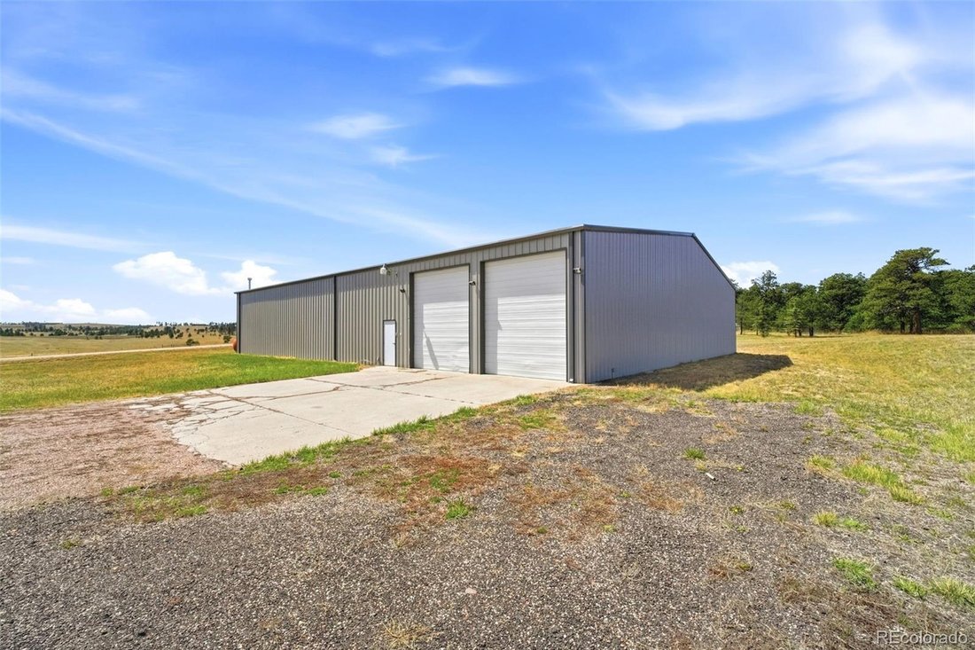 House in Colorado Springs, Colorado, United States 2 - 17746932
