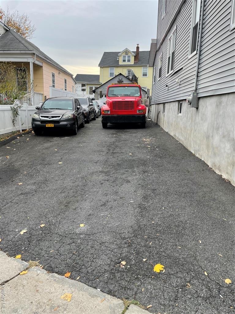 House in Yonkers, New York, United States 2 - 17746123