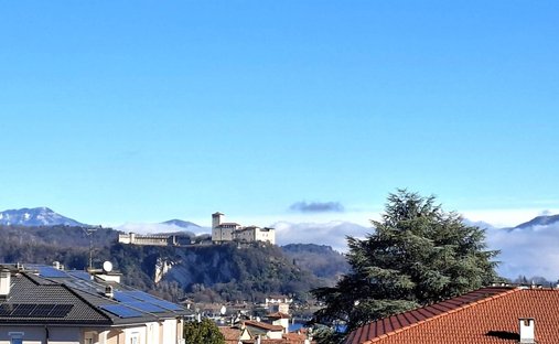 Appartamento a Arona, Piemonte, Italia 1