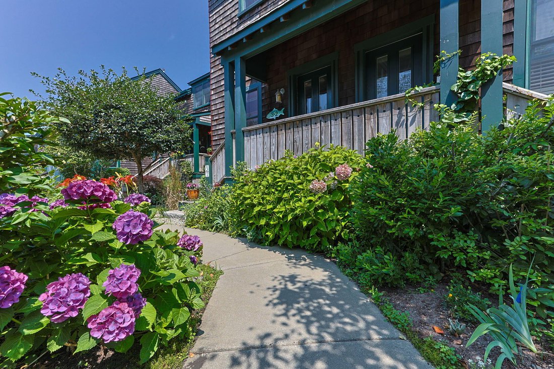 Condo in Provincetown, Massachusetts, United States 2 - 17742666