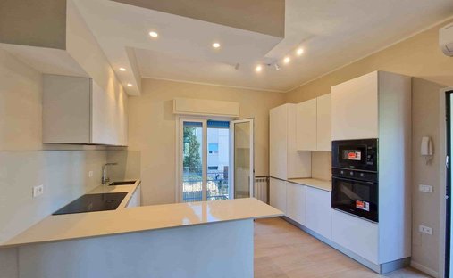 Apartment in Vittoria Apuana, Forte dei Marmi, Tuscany 1