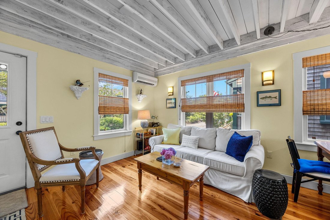 Condo in Provincetown, Massachusetts, United States 5 - 17742666