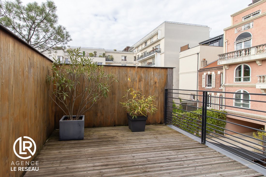 House in Plateau Ouest, Suresnes, France 2 - 17744860