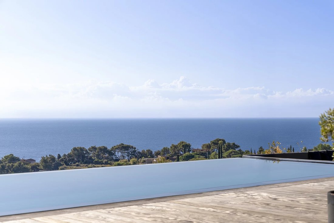Villa in Carqueiranne, Provence-Alpes-Côte d'Azur, Frankreich 5 - 16682831