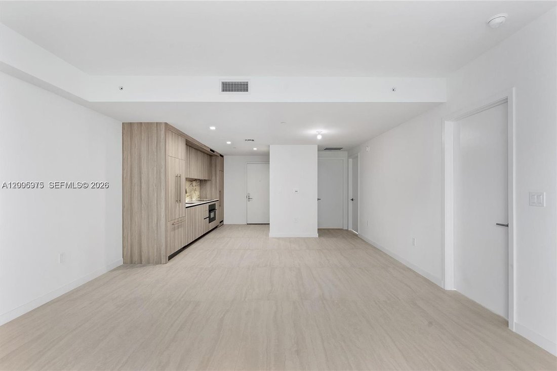Condo in Miami, Florida, United States 5 - 17745045