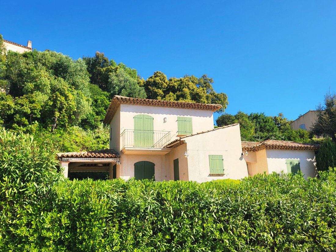 Villa in Nord, Cavalaire-sur-Mer, France 2 - 17720680