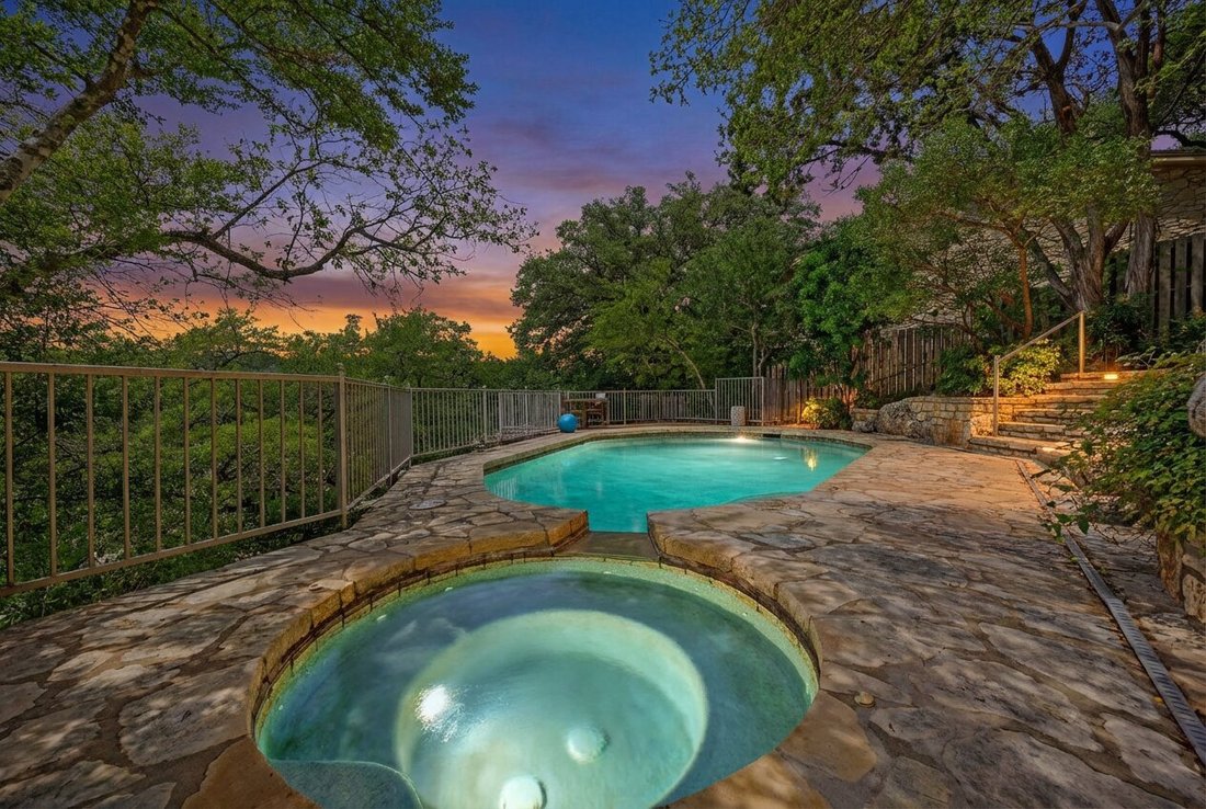House in The Hills, Texas, United States 5 - 17750368