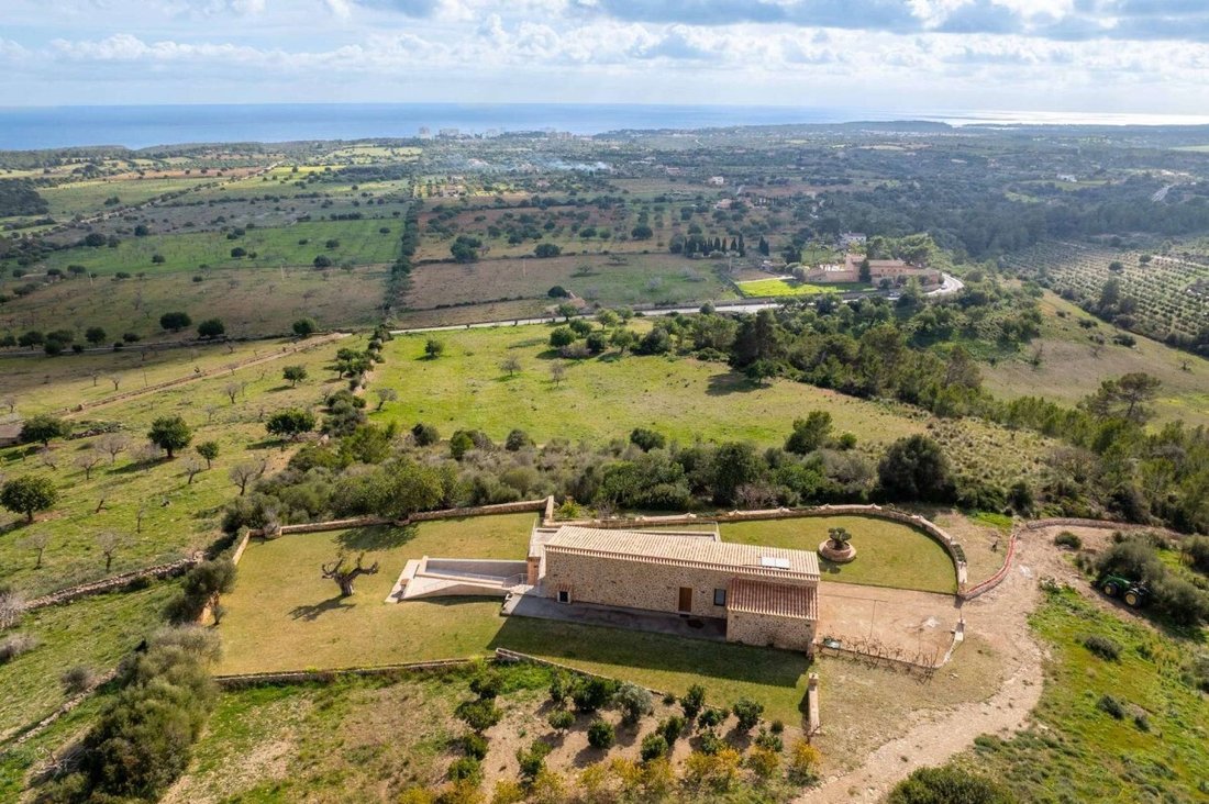 Finca in Cala Murada, Manacor, Balearic Islands 2 - 17748273