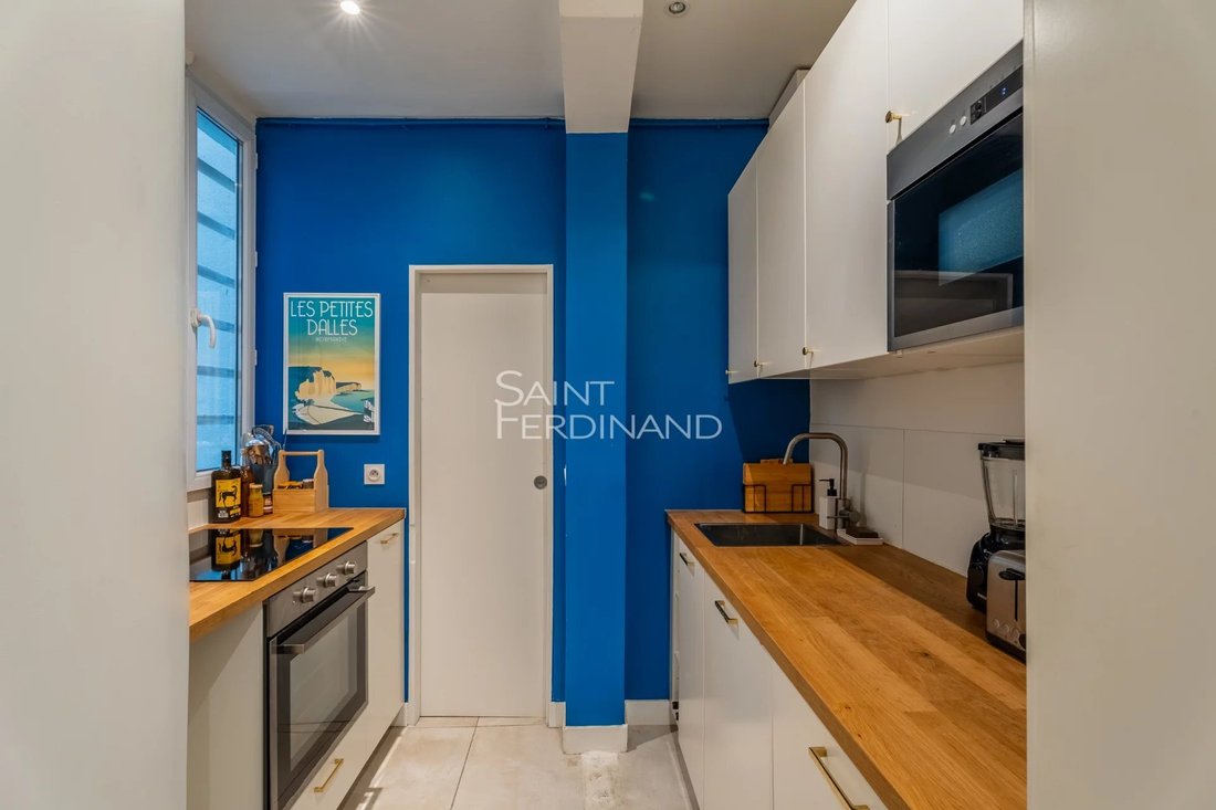 Apartment in Batignolles-Cardinet, Paris 17e Arrondissement, Paris 4 - 17745081