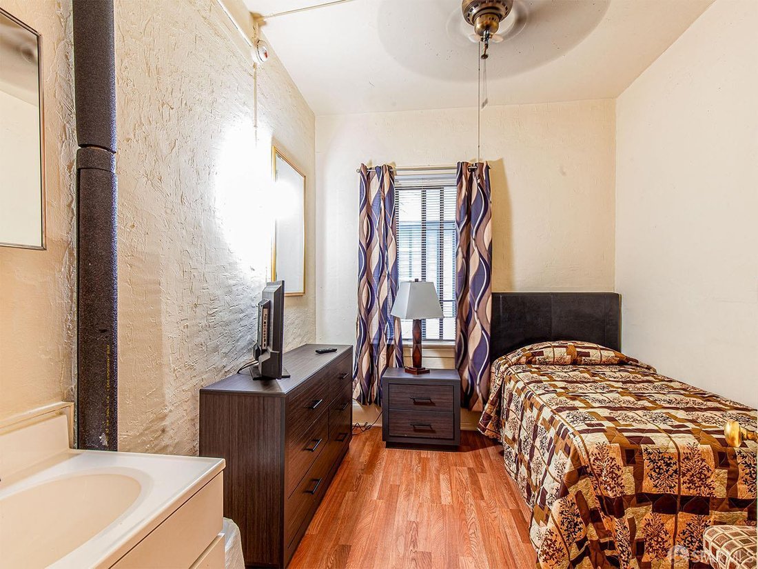 San Francisco, California, United States 4 - 17747555