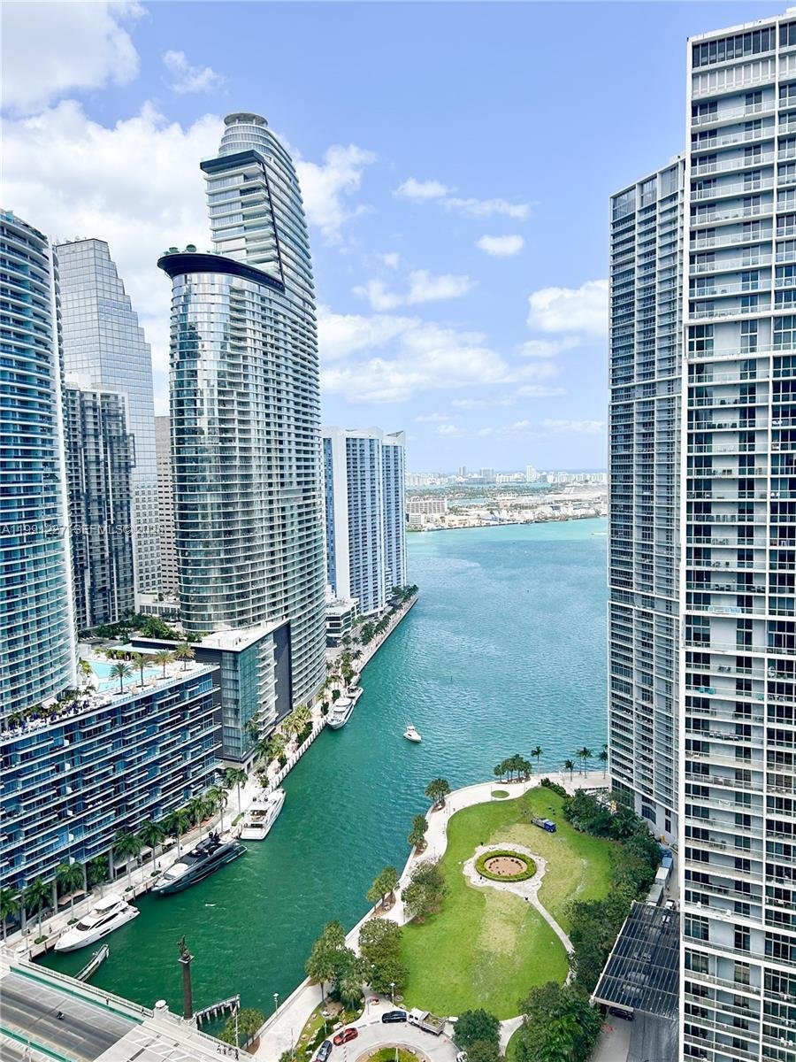 Condo in Miami, Florida, United States 1 - 17523807