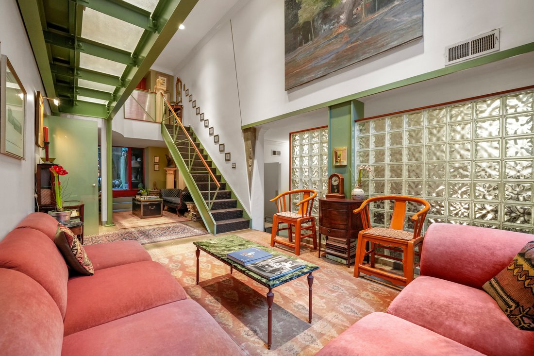 Condo in Boston, Massachusetts, United States 3 - 17742649